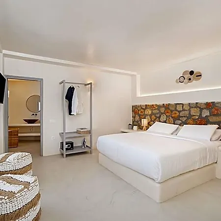 Eolithos Exclusive 4* Santorini Island