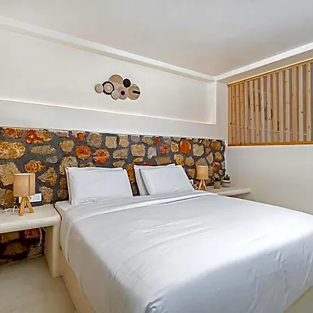Eolithos Exclusive Santorini Island