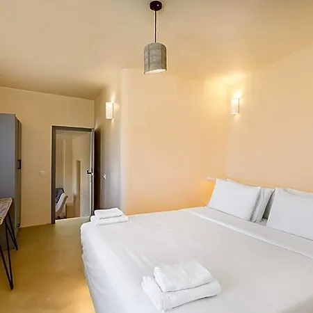 Eolithos Exclusive ホテル Santorini Island